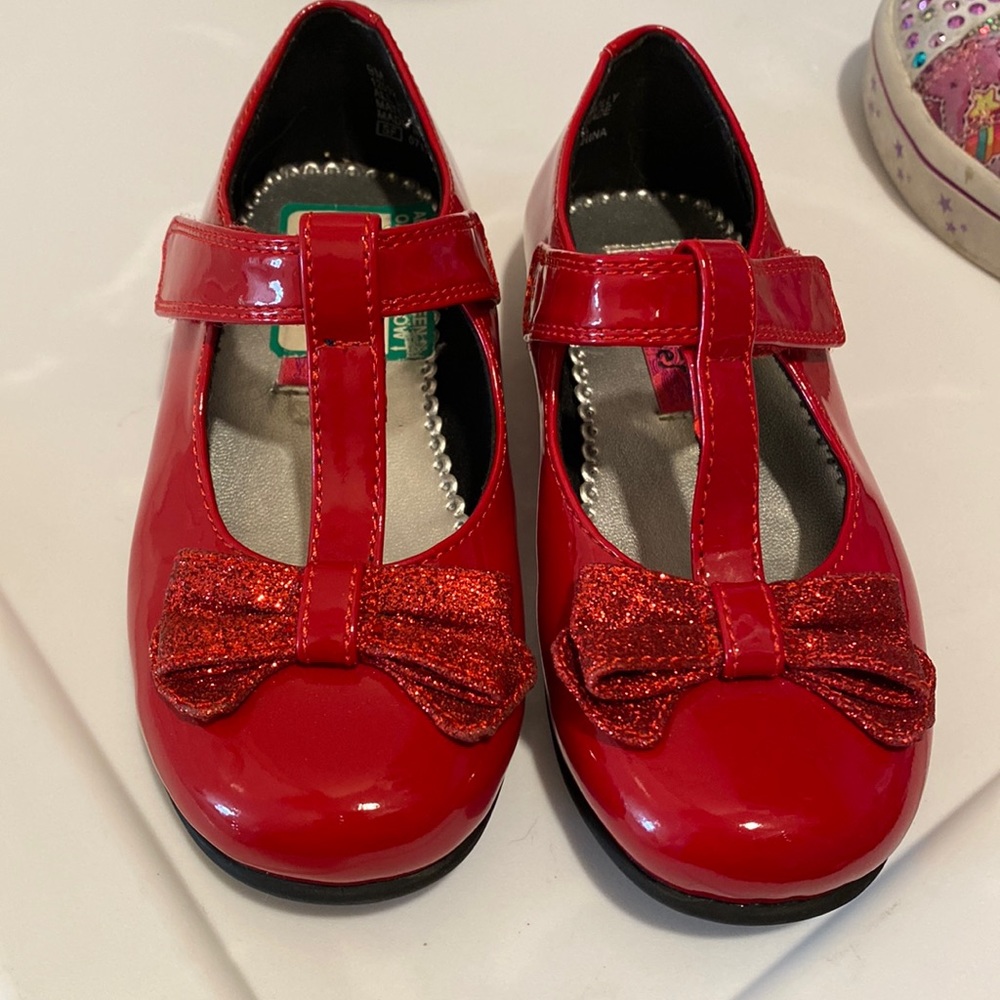 New: toddler girls red dress shoes